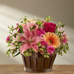 Basking Ridge Florist | Lily Basket